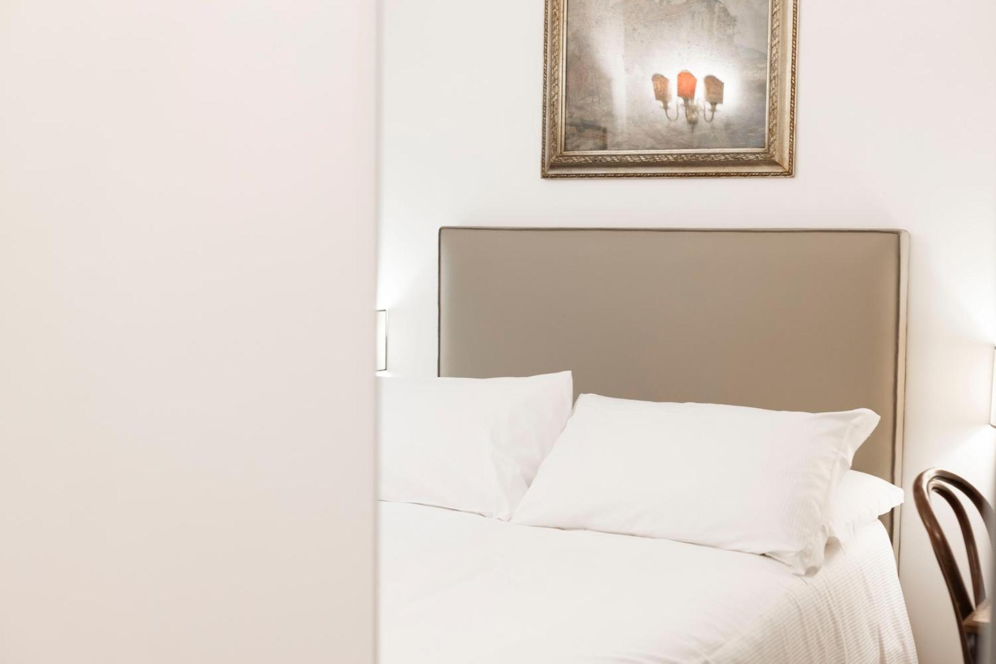 Domus Vitra Hotel Rome Bagian luar foto