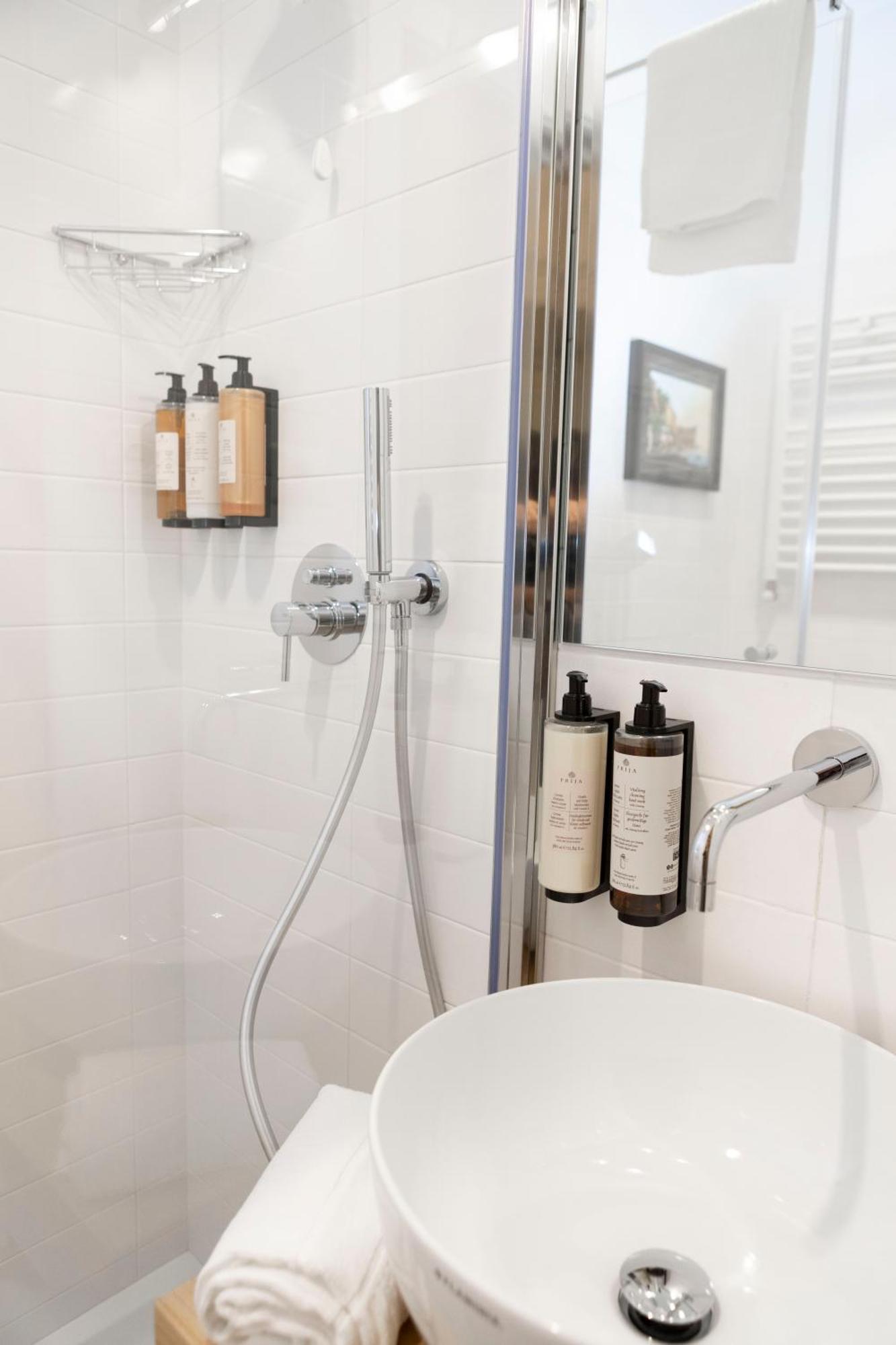 Domus Vitra Hotel Rome Bagian luar foto