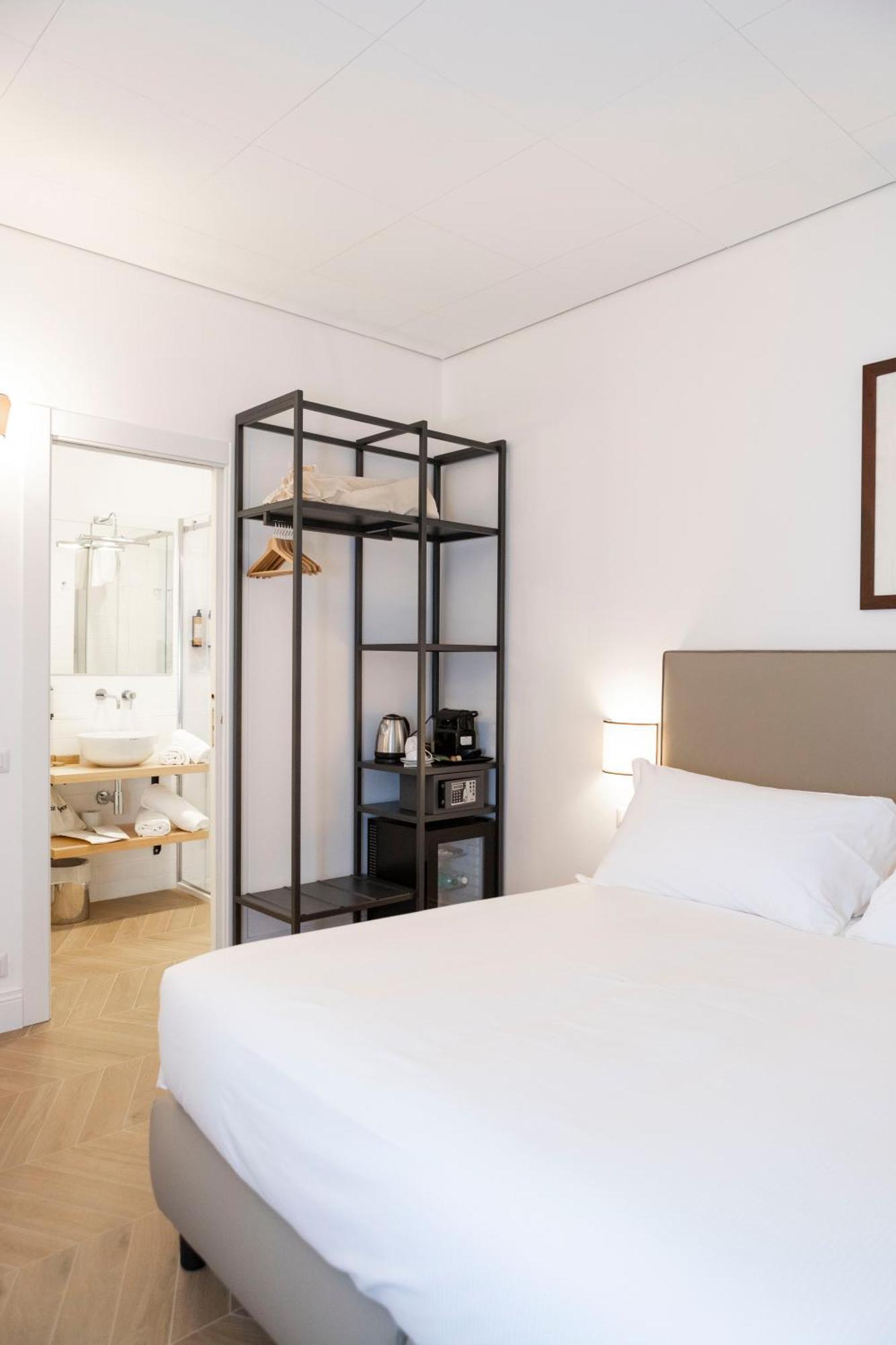Domus Vitra Hotel Rome Bagian luar foto